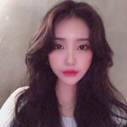 클로이의 프로필 이미지